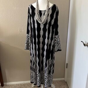 Copy Glamour Black and White Patterned Long Sleeve Dress Size 14W